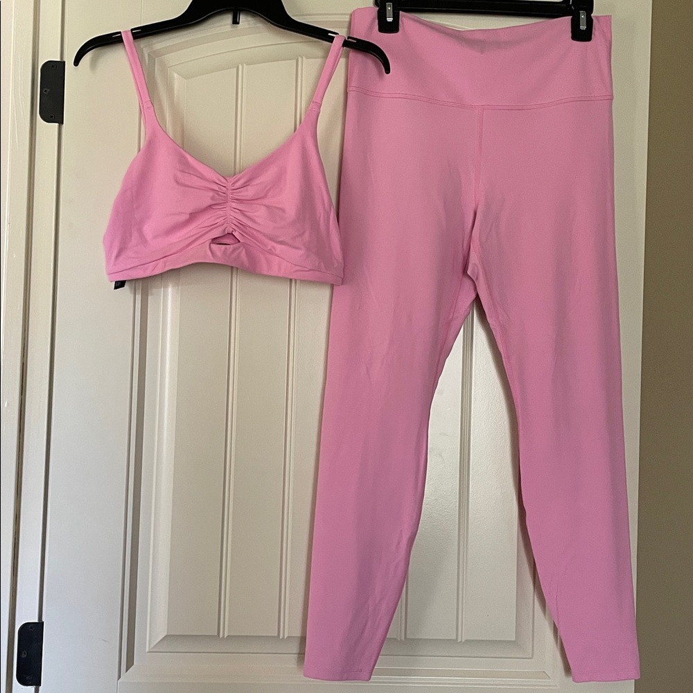 All in Motion Pink bra & leggings set